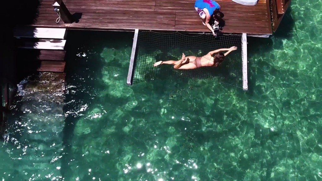 Alessandra Ambrosio Nude & Sexy 2 5 thefappening.so