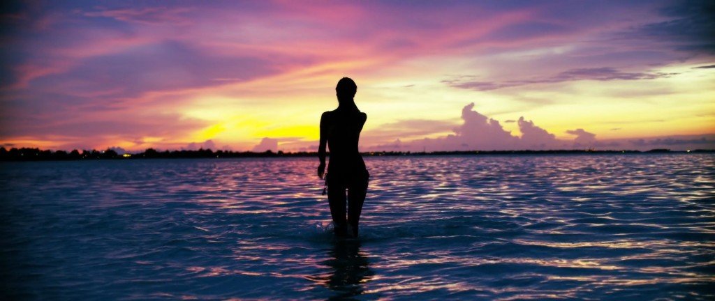 Alessandra Ambrosio Sexy & Topless 35 thefappening.so