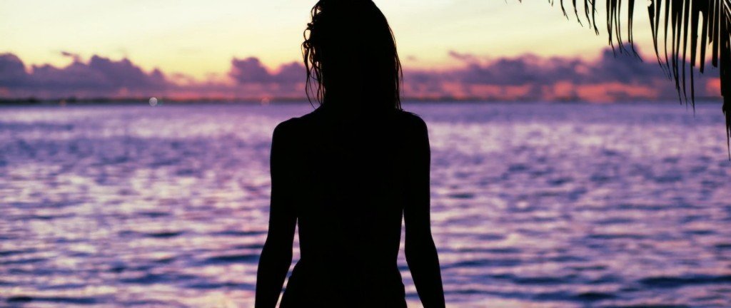 Alessandra Ambrosio Sexy & Topless 36 thefappening.so