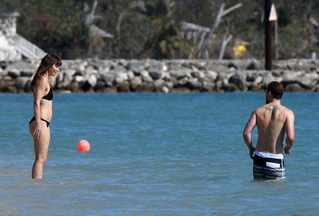 Jessica Biel Sexy 48