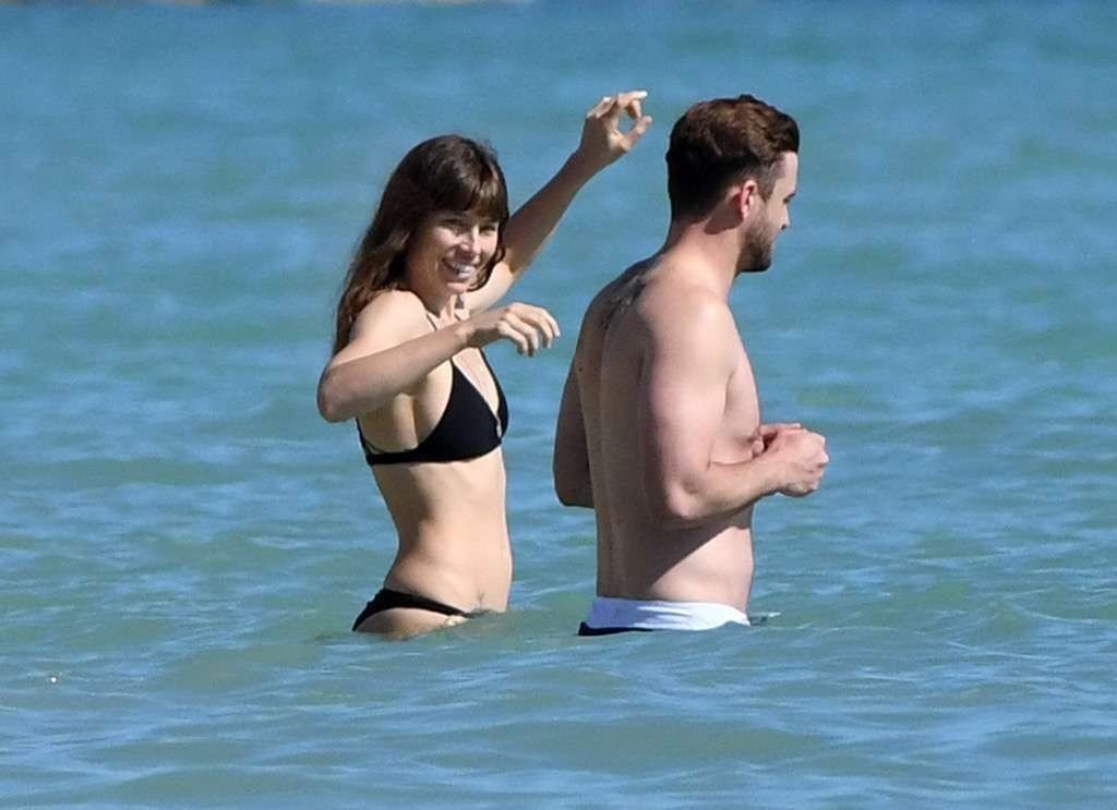 Jessica Biel Sexy 64