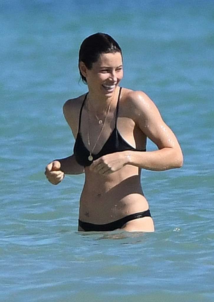 Jessica Biel Sexy 79