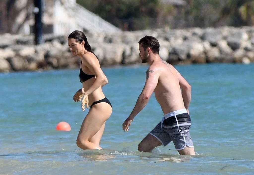 Jessica Biel Sexy 92