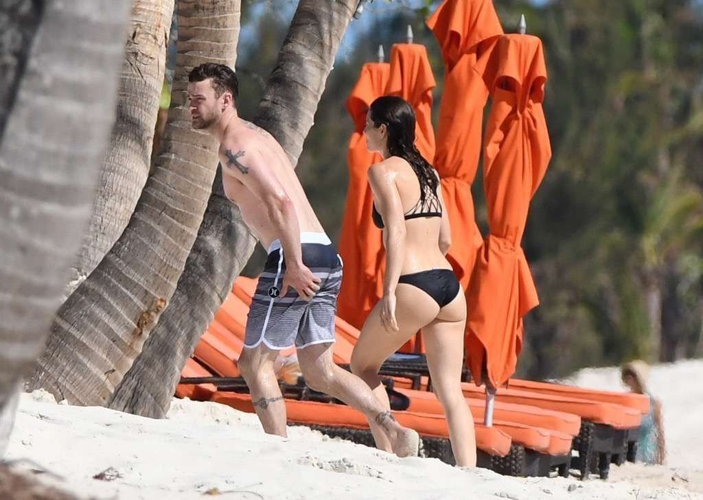 Jessica Biel Sexy 99