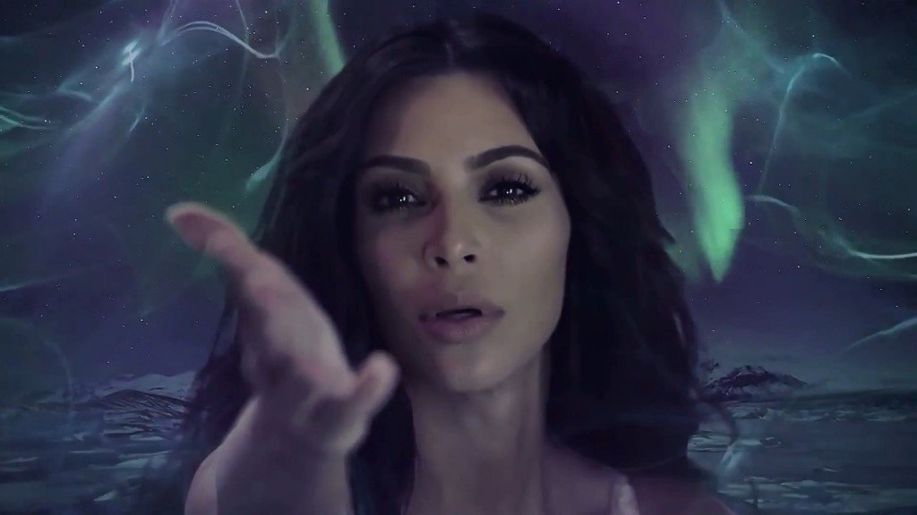 Kim Kardashian Sexy 16