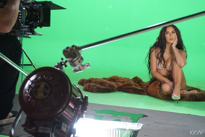 Kim Kardashian Sexy 4