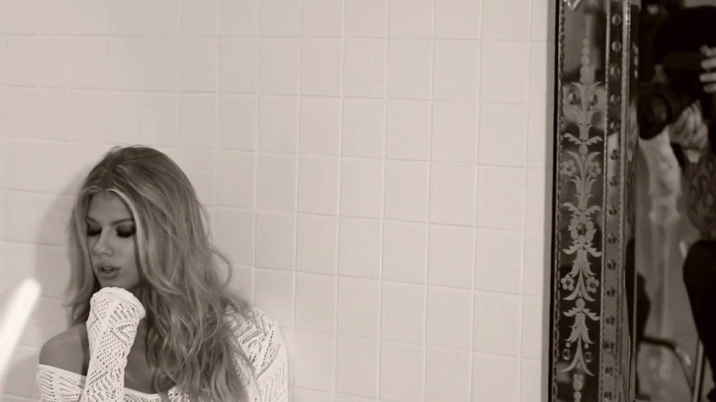 Charlotte McKinney Sexy thefappening.so 18