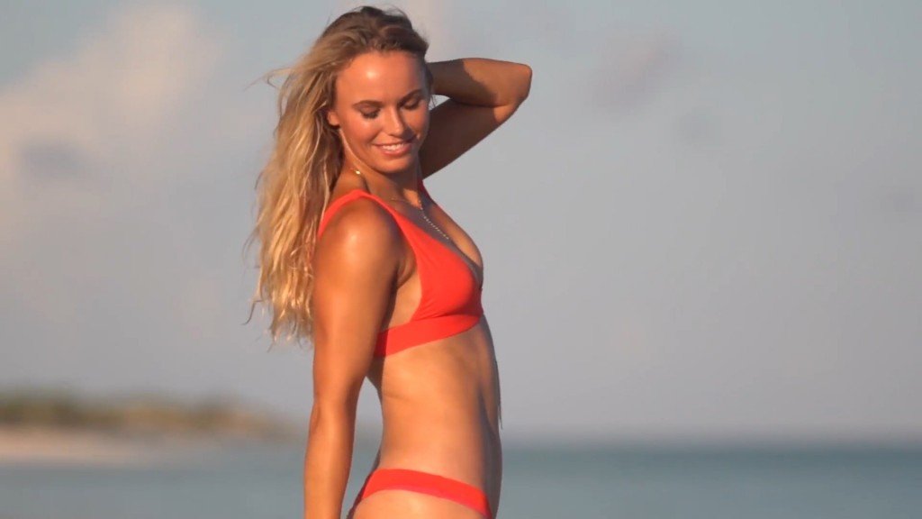 Caroline Wozniacki Sexy Unc 11