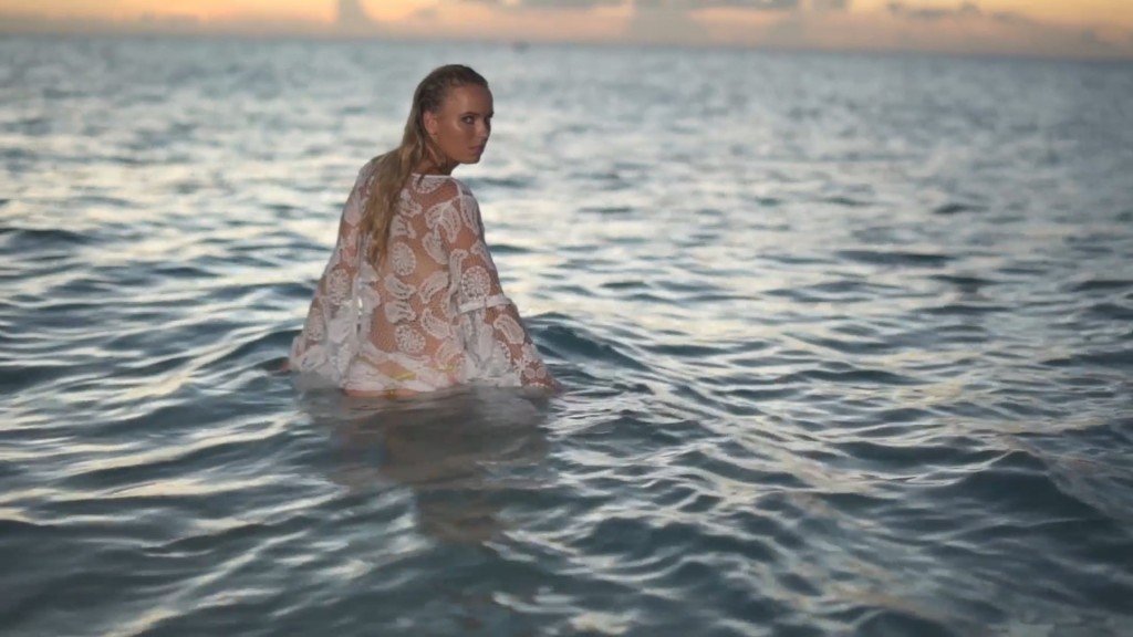 Caroline Wozniacki Sexy Unc 52