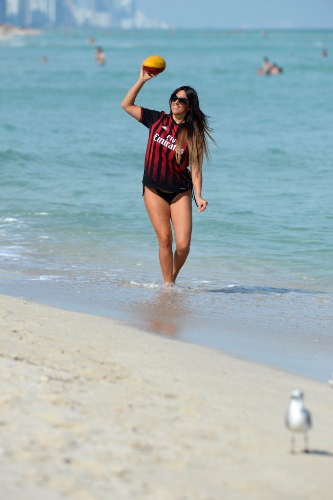 Claudia Romani Sexy 54 thefappening.so