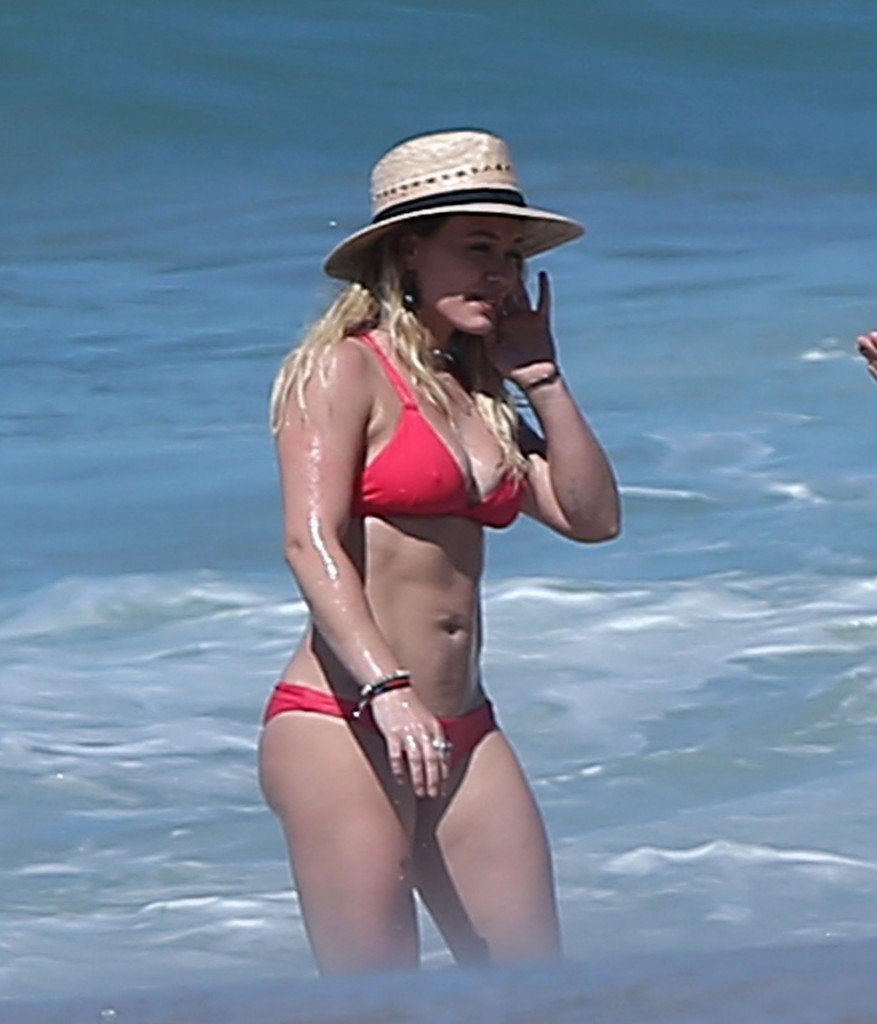 Hilary Duff Sexy 22 thefappening.so