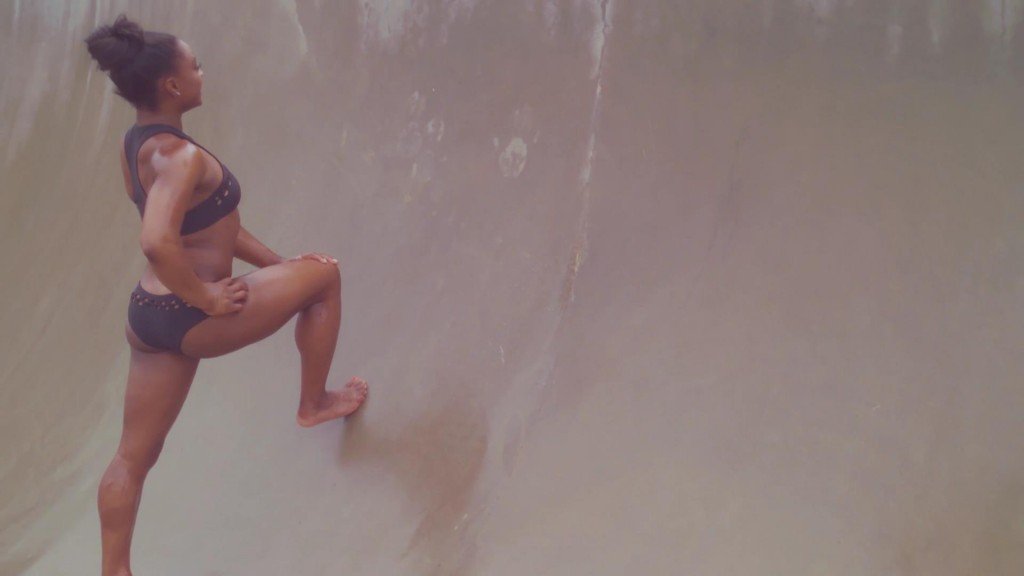 Simon Biles Sports Illustrated Swimsuit 2017_8