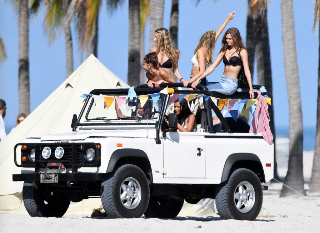 Victoria's Secret Angels Sexy 72 thefappening.so