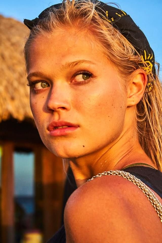 Vita Sidorkina Sexy 36