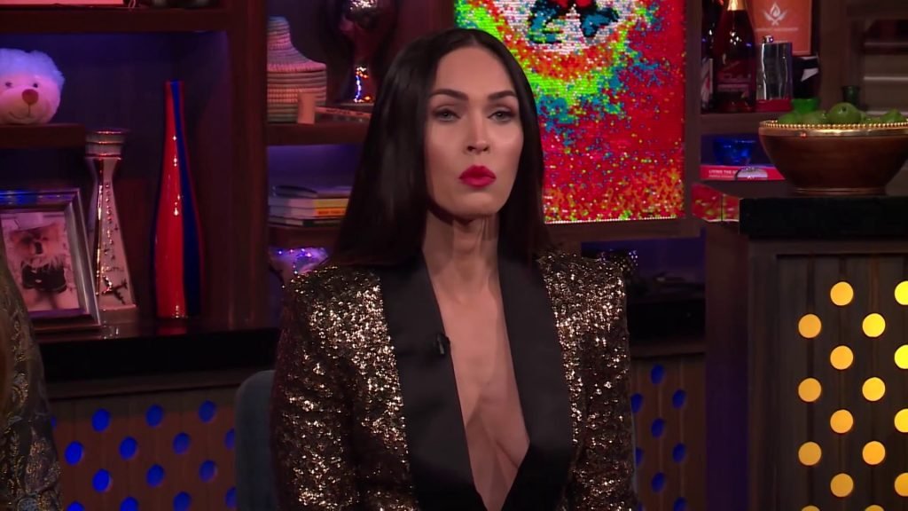 Decote de Megan Fox