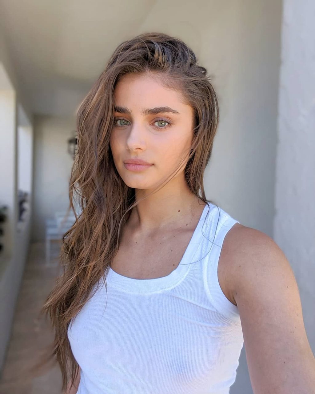 Taylor Marie Hill Transparente Nua