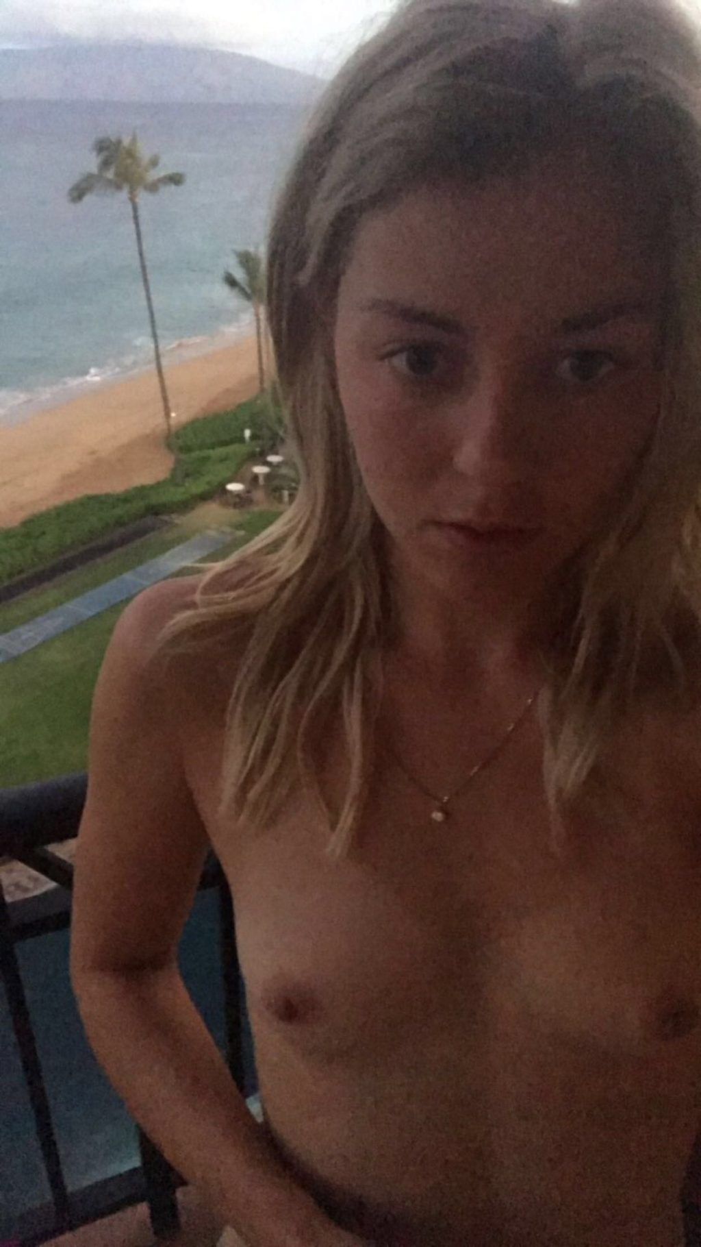 Carina Witthöft Nua